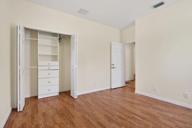 Building Photo - 10027 Umberland Pl