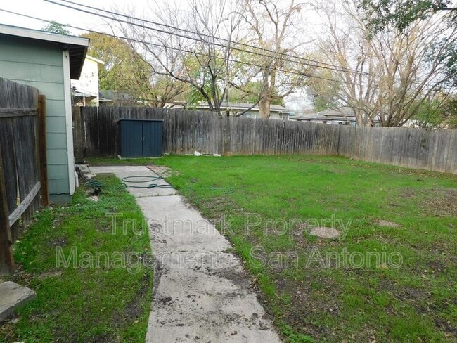 Building Photo - 801 Rittiman Rd