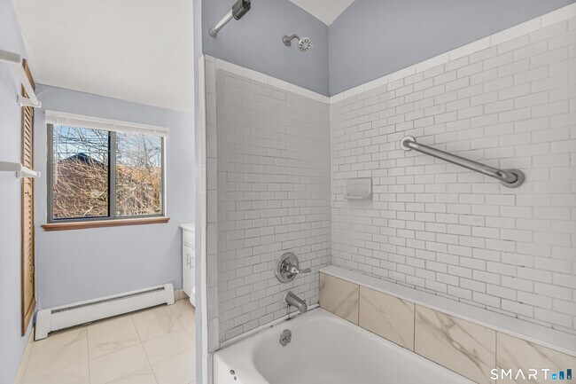 Building Photo - 20 Trolley Cir