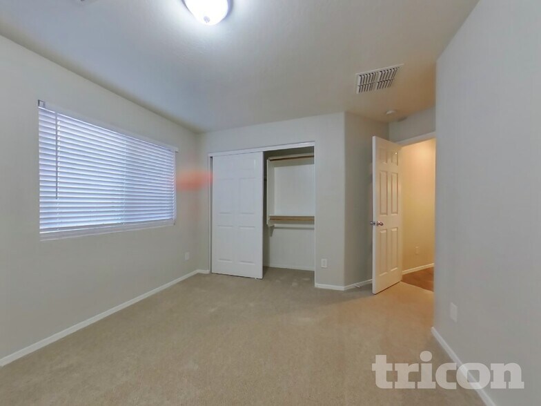 Building Photo - 9555 W Miami St