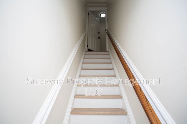 Building Photo - 816 Winding Way