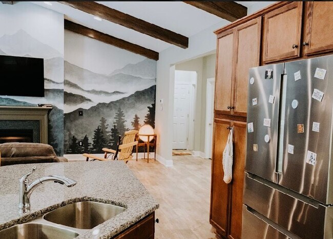 Building Photo - New furnished home on 30 acres available now!