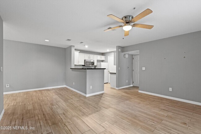 Building Photo - 7701 Timberlin Park Blvd