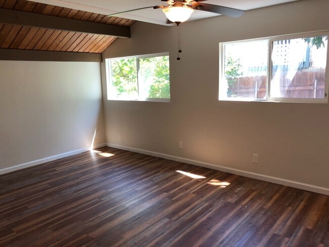 Building Photo - 5128 Lower Honoapiilani Rd