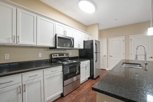 Building Photo - 5119 Foxtail Pine St