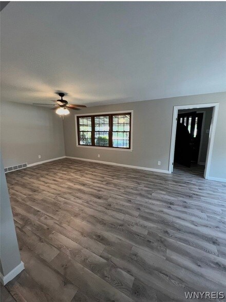 Building Photo - 8425 Pershing Ave