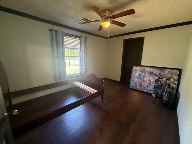 Building Photo - 4861 Hopewell Church Rd