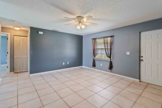 Building Photo - "Charming 2-Bedroom Duplex in Port Charlot...
