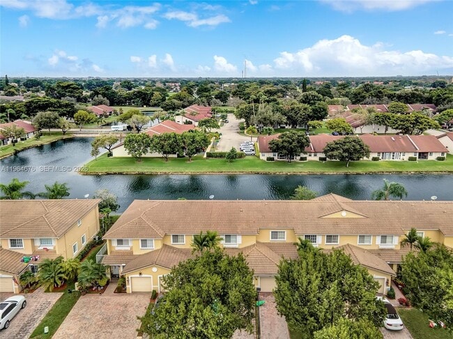 Building Photo - 9115 Chambers St