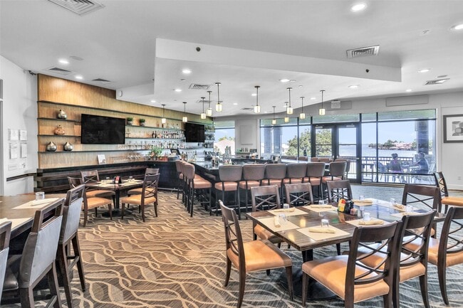 Building Photo - 36 April Point Dr N