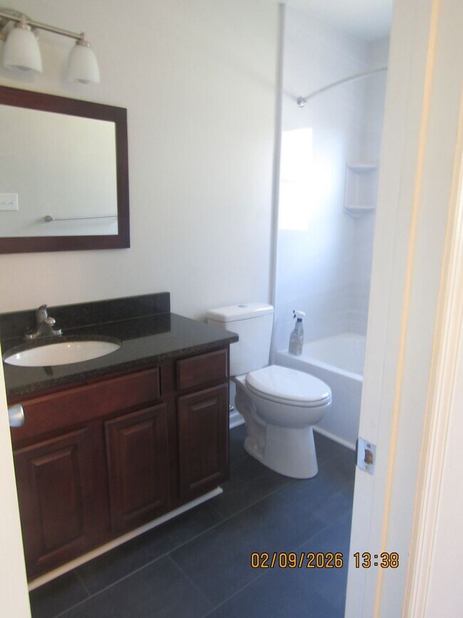 Building Photo - Lake Whitehurst