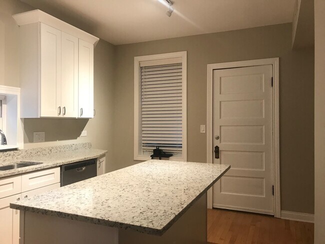 Kitchen2 - 939 W 34th St