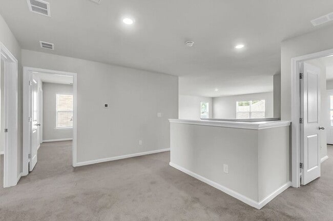 Building Photo - 425 Ribiero Dr