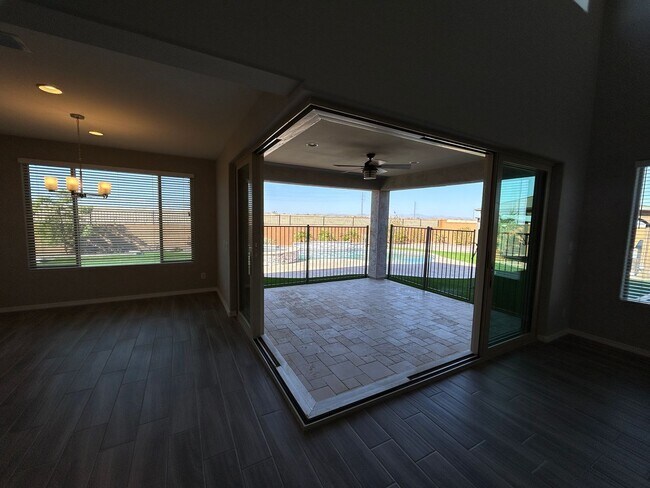 Building Photo - 25908 W Sands Dr