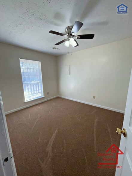 Building Photo - 235 Dogwood Pointe Dr
