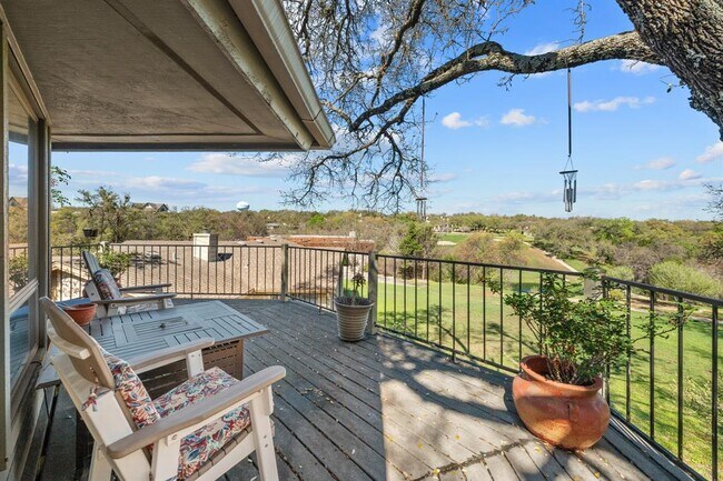 Building Photo - 604 Rolling Green Dr