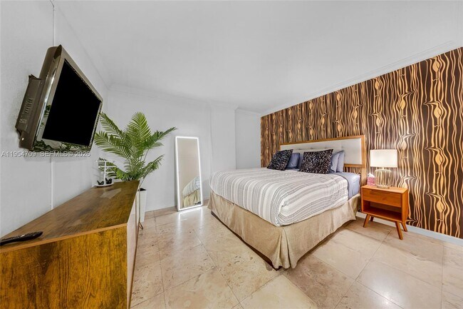 Building Photo - 19201 Collins Ave