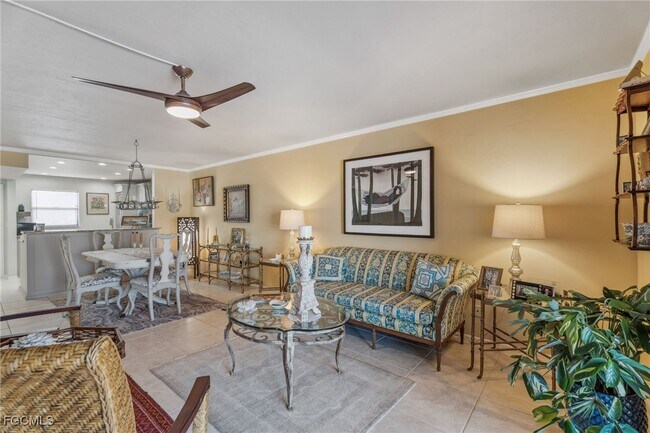 Building Photo - 4538 SE 5th Pl