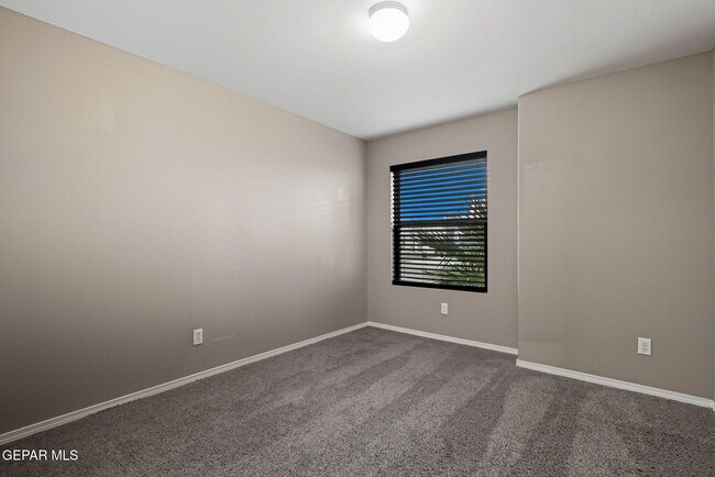 Building Photo - 13960 Garforth Ave