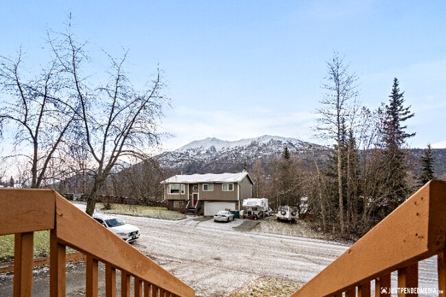 Building Photo - 9202 Cam Island Cir