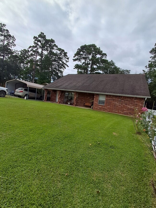 Building Photo - 16190 US-59