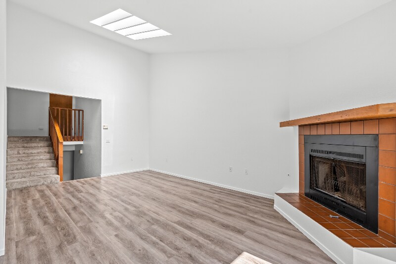 Building Photo - 440 Solar Way