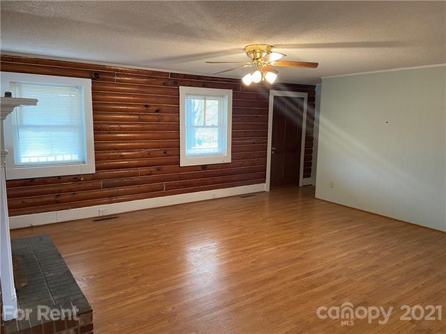 Building Photo - 438 Bluefield Rd