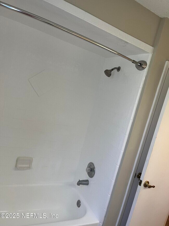 Building Photo - 410 Jax Estates Dr N