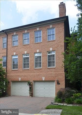 Primary Photo - 2009 Mayfair McLean Ct