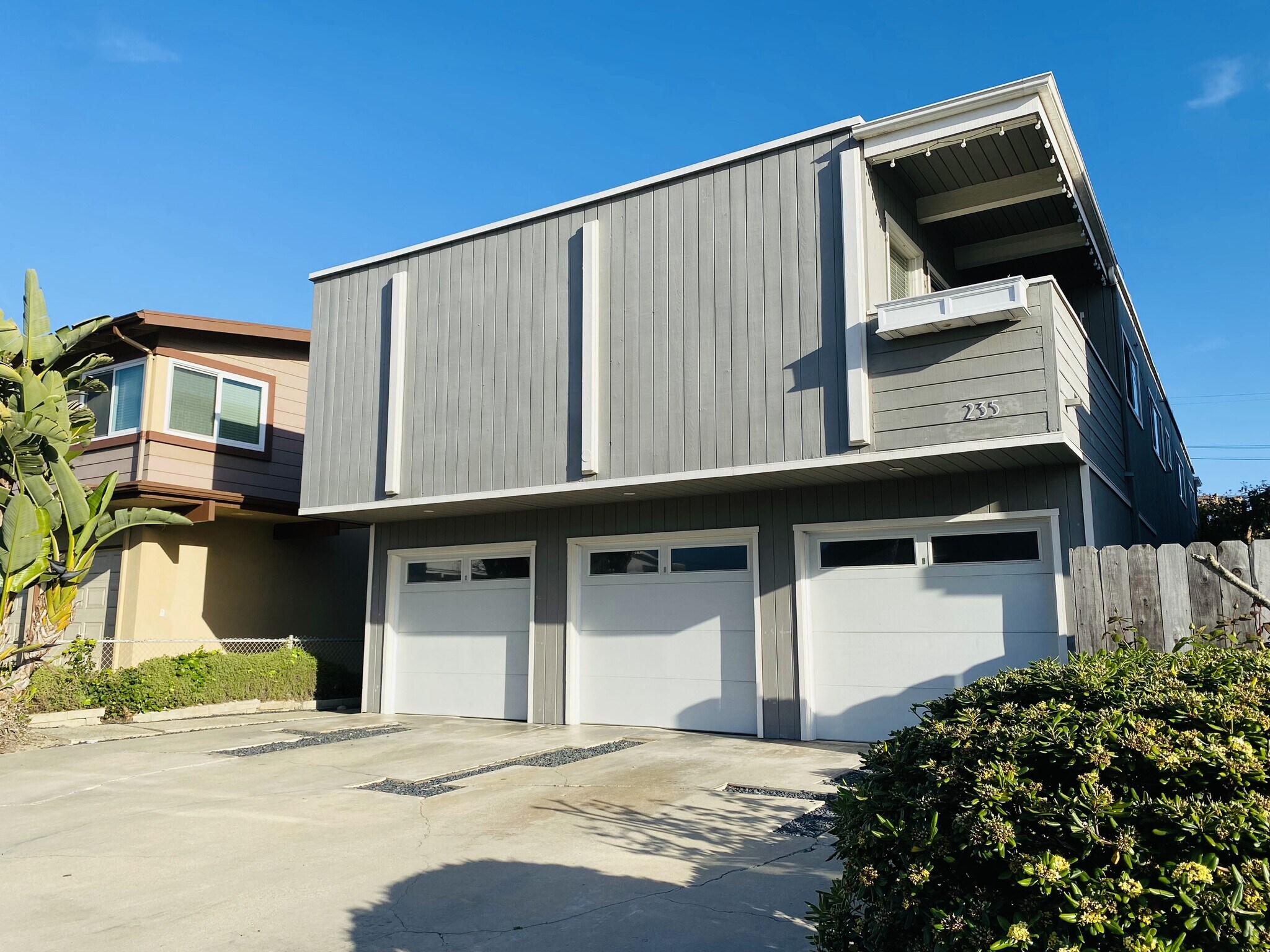 Building Photo - 235 Avenida Aragon