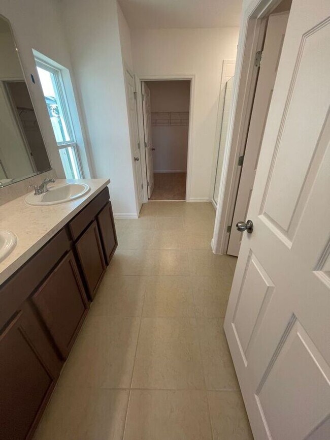 Building Photo - Williams Preserve-Brand New Home-846 Marcel Loop Davenport