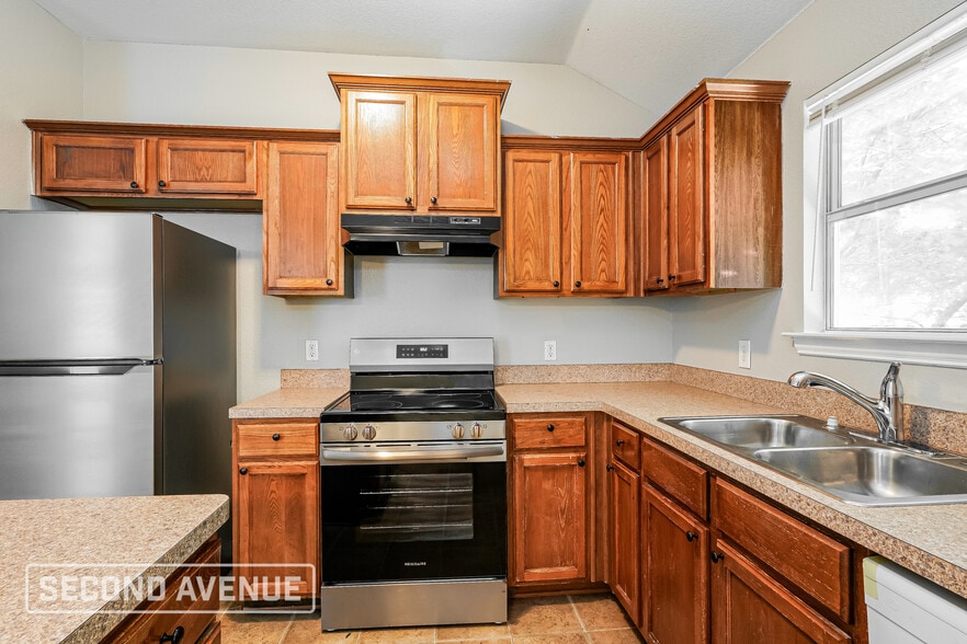 Building Photo - 4831 Tecate Ct