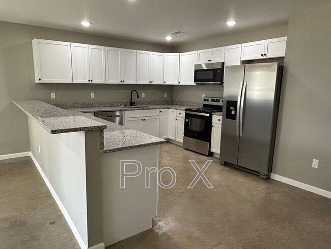 Building Photo - 120 S Pearl