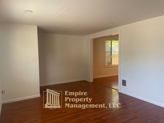 Building Photo - 4950 Barger Dr