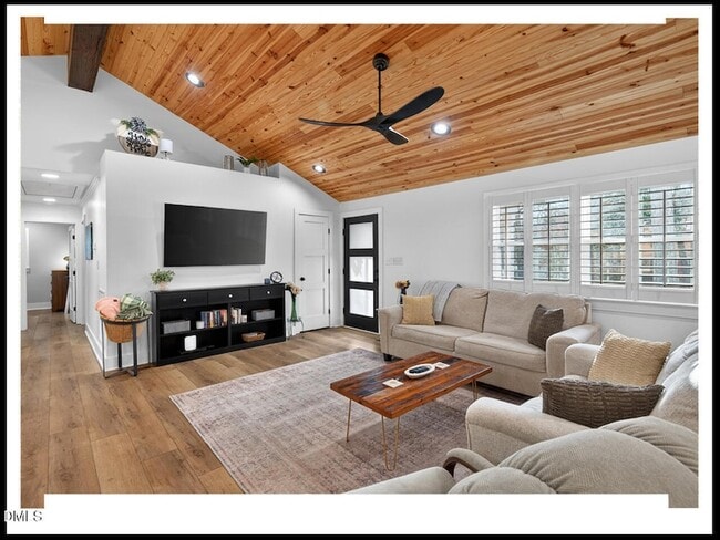 Building Photo - 5008 Autumn Dr