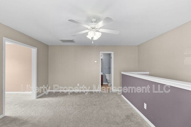 Building Photo - 130 Breezewood Dr