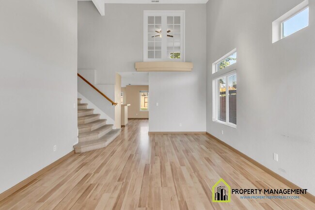 Building Photo - 5-Bedroom Residence Ready for Immediate Move-In