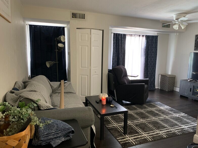 Living area - 3315 58th Ave S