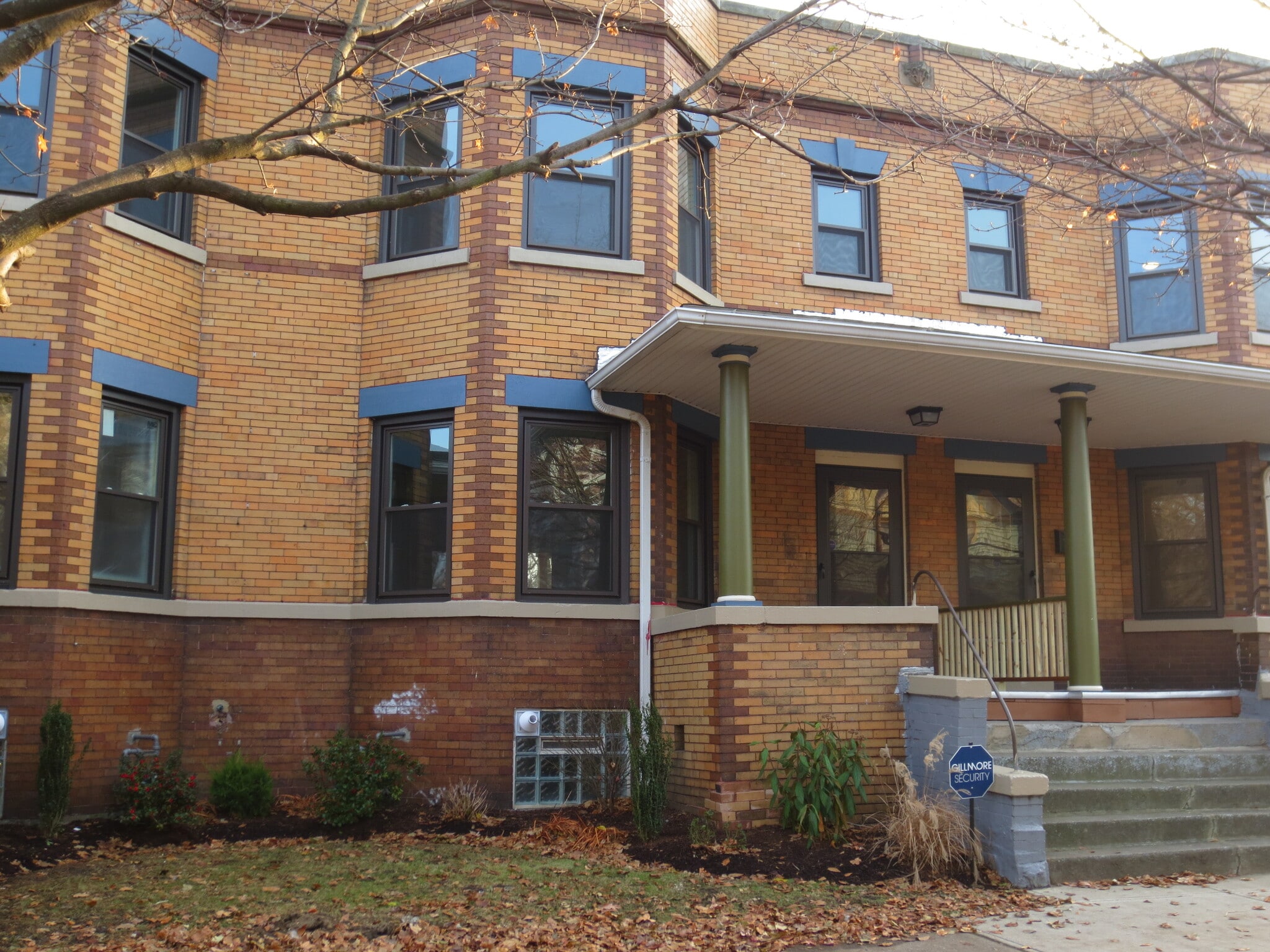 Building Photo - 1786 W 44th St