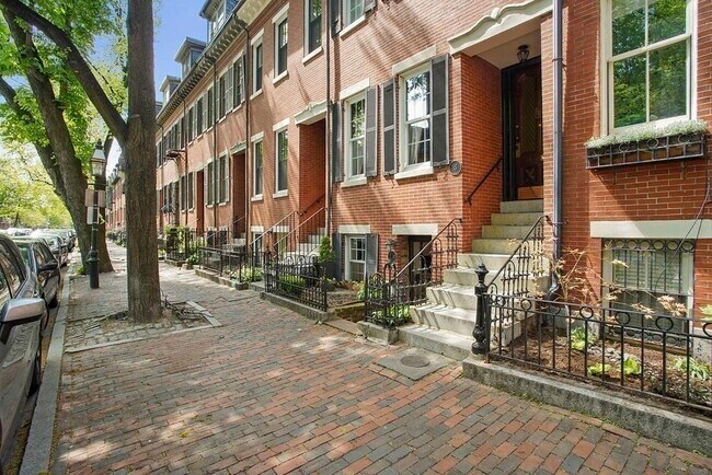 Building Photo - 15 Appleton St