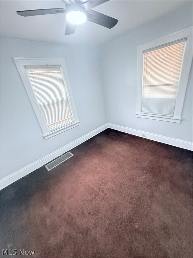 Building Photo - 14011 Glendale Ave