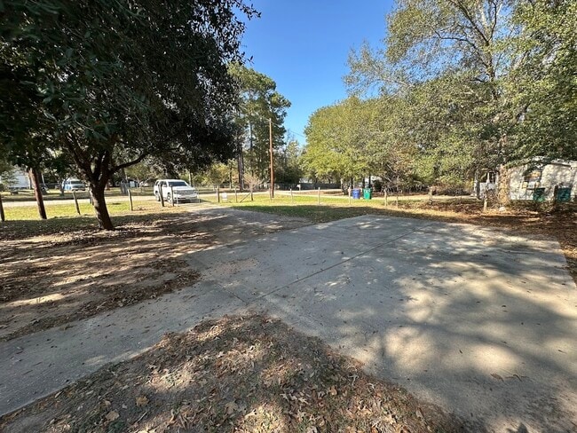 Building Photo - 26518 McIntosh Rd