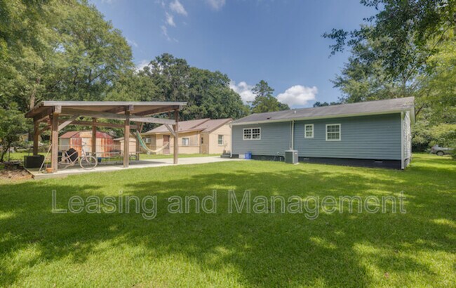 Building Photo - 62 Anita Dr