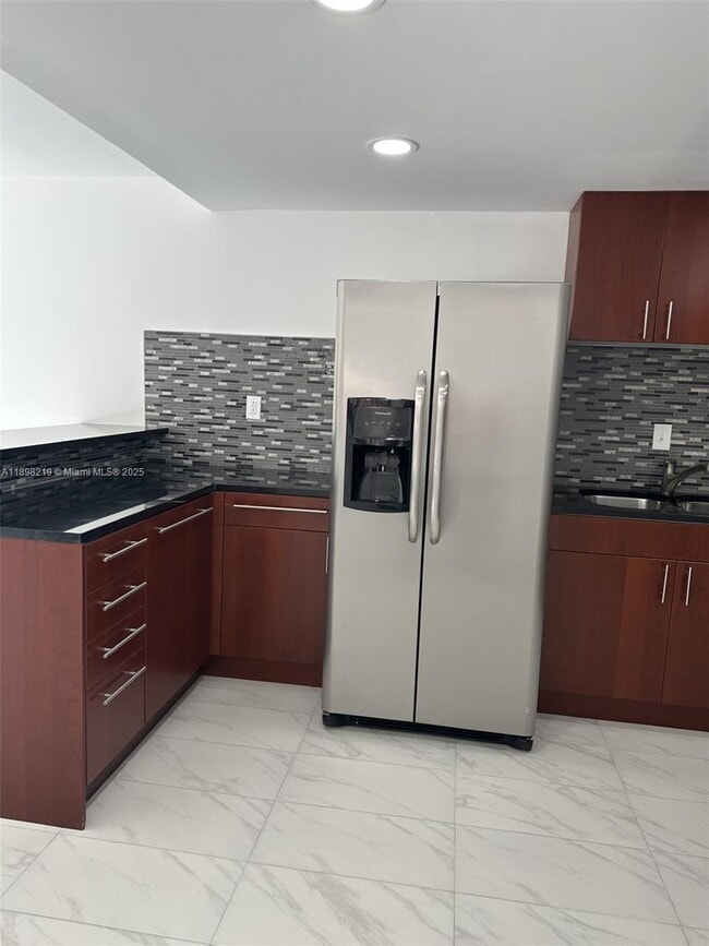 Building Photo - 7123 SW 115th Pl
