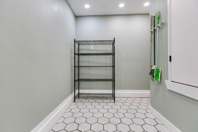 Building Photo - NOW AVAILABLE - Santa Rita Charmer w/ Deta...