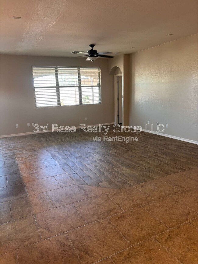 Building Photo - 12690 S 184th Ave