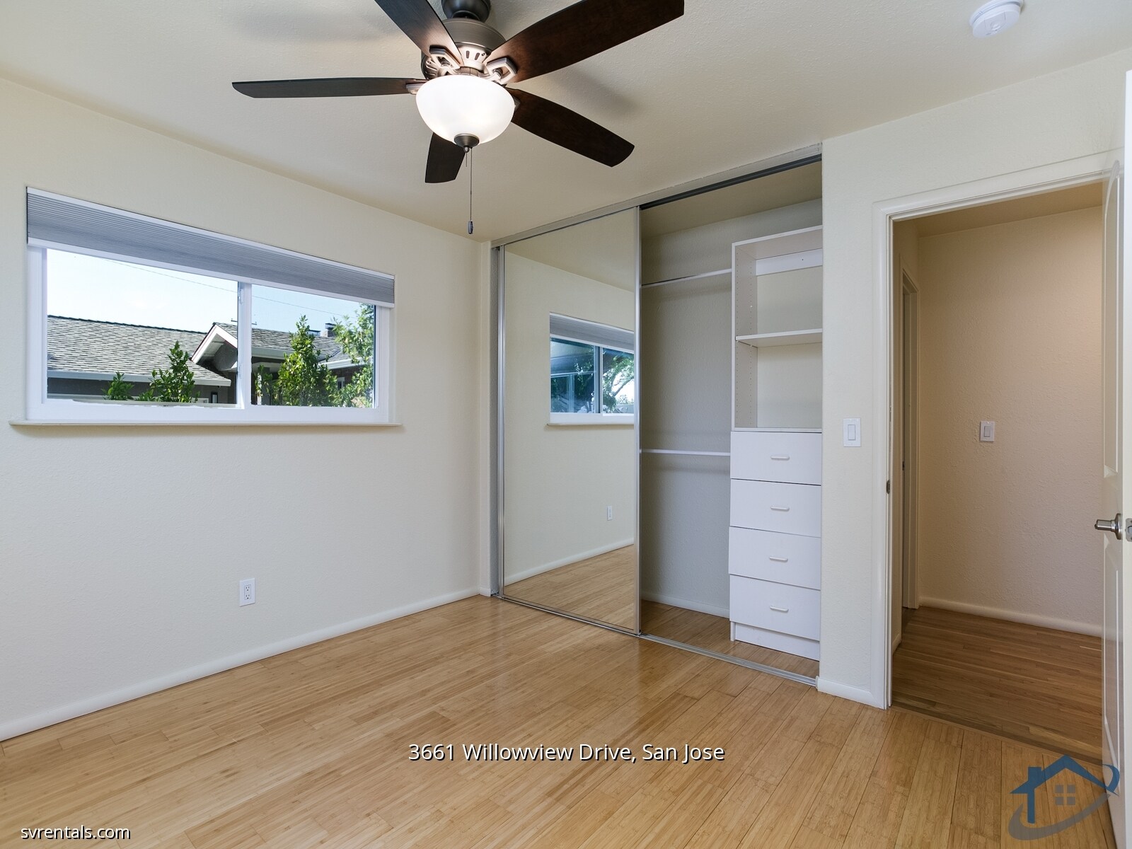 Building Photo - 3661 Willowview Dr