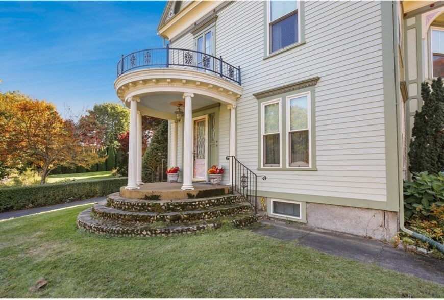 Front/Side of House - 256 Main St