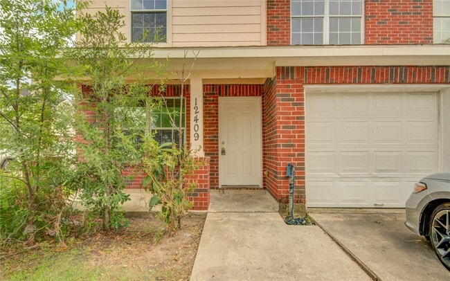 Building Photo - 12409 Urban Dale Ct