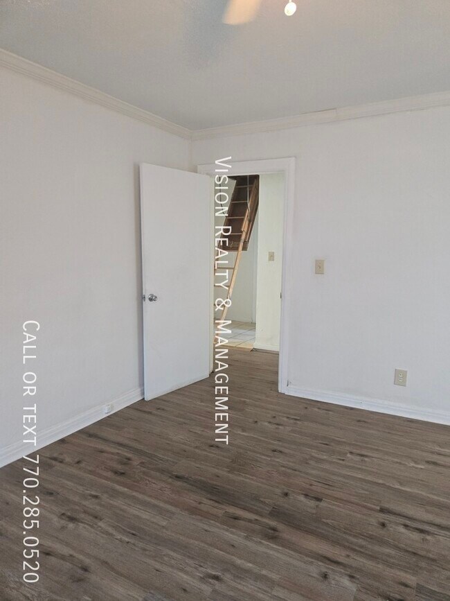 Building Photo - 1070 Ollie Cir NW